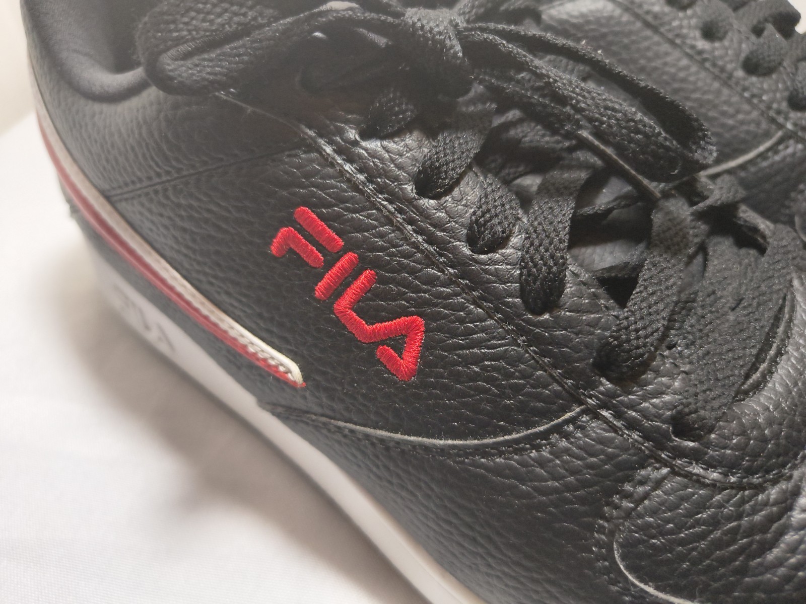 Fila A-Low Top Black Red White Sneakers Size 11.5 Men’s Basketball Shoes (Used)