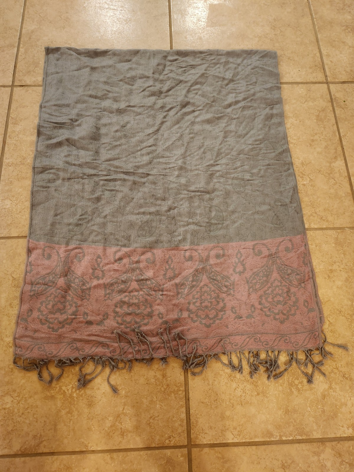 Pashmina Gray/Pink Floral Paisley Fringed Wool Scarf Shawl Wrap. 68×27