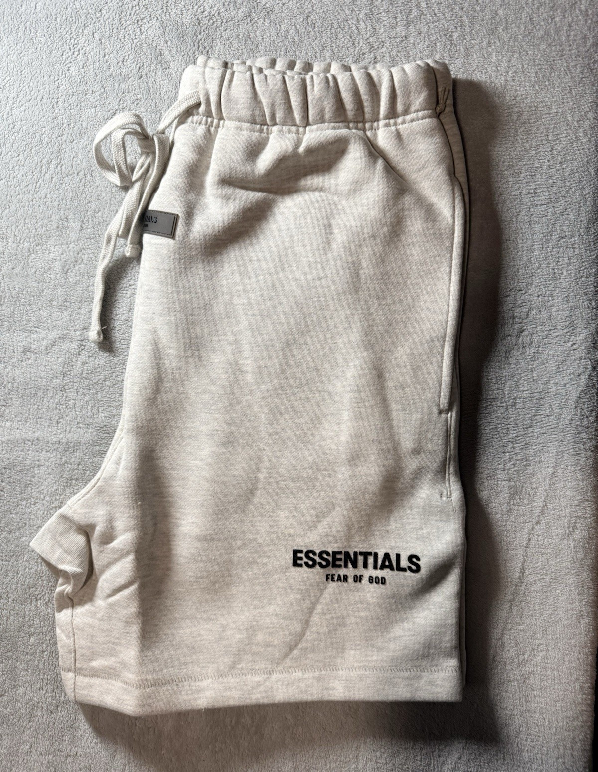 ESSENTIALS Fear of God Light Oatmeal Fleece Sweat Shorts Drawstring Size M