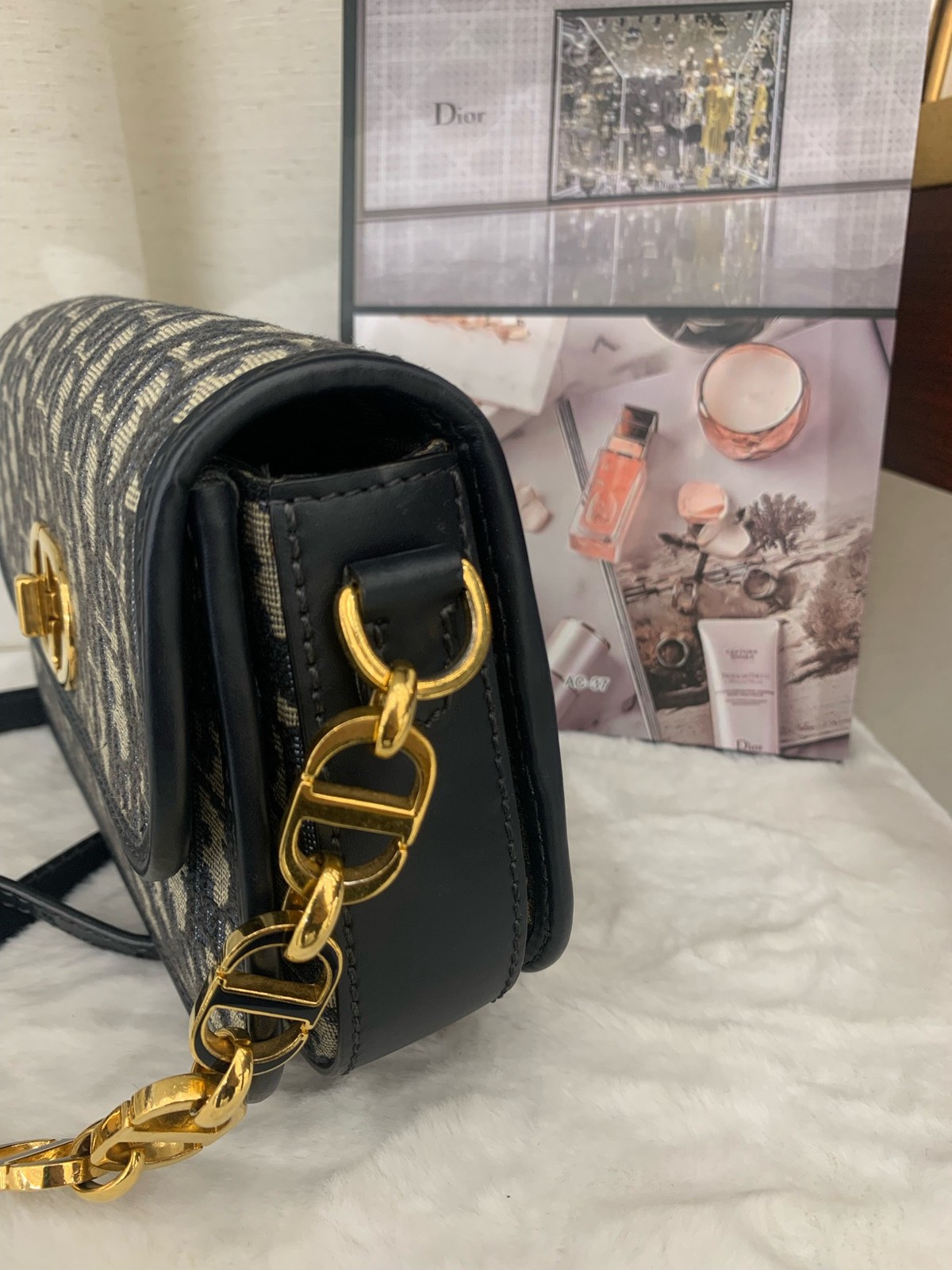 Dior Montaigne 30 presbyllic messenger bag hand (21.5 x 12 x 4)cm