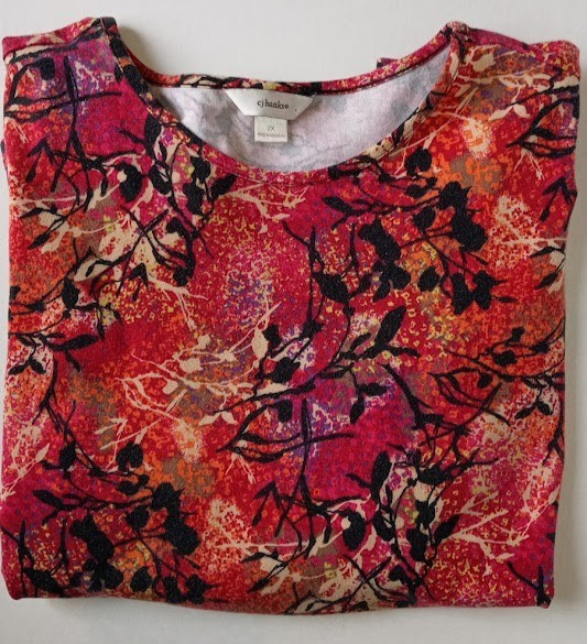 CJ Banks ladies colorfull top SIZE 2X with 3/4 sleeves