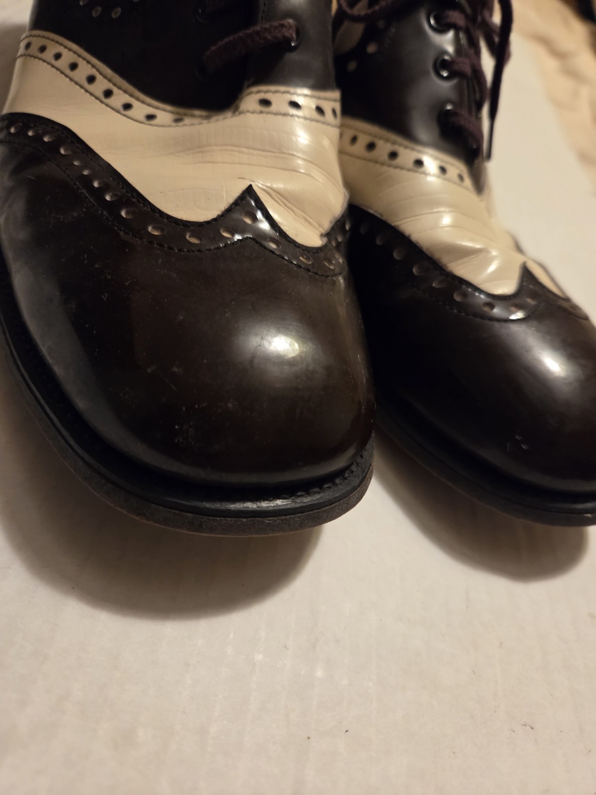 Vinatge Men’s 10D Two Tone Portage Shoes Patent Wingtip Oxford Formal Dress Shoe