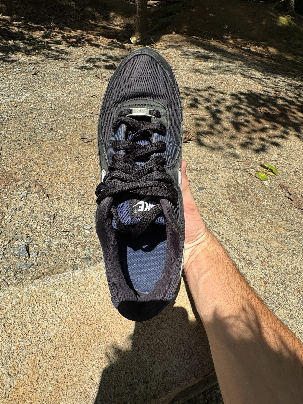Nike Air Max 90 – Men’s Size 9.5 With navy/black Color. Tons Of Tread Left!