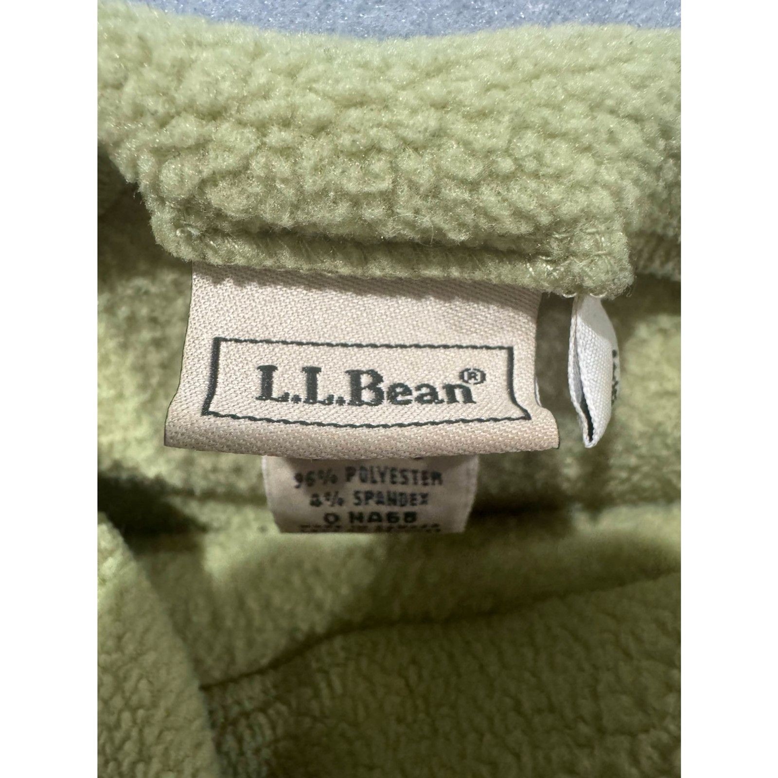 L.L.Bean Chartreuse Green Fleece Mock Neck Pullover a Cozy Classic! Size S