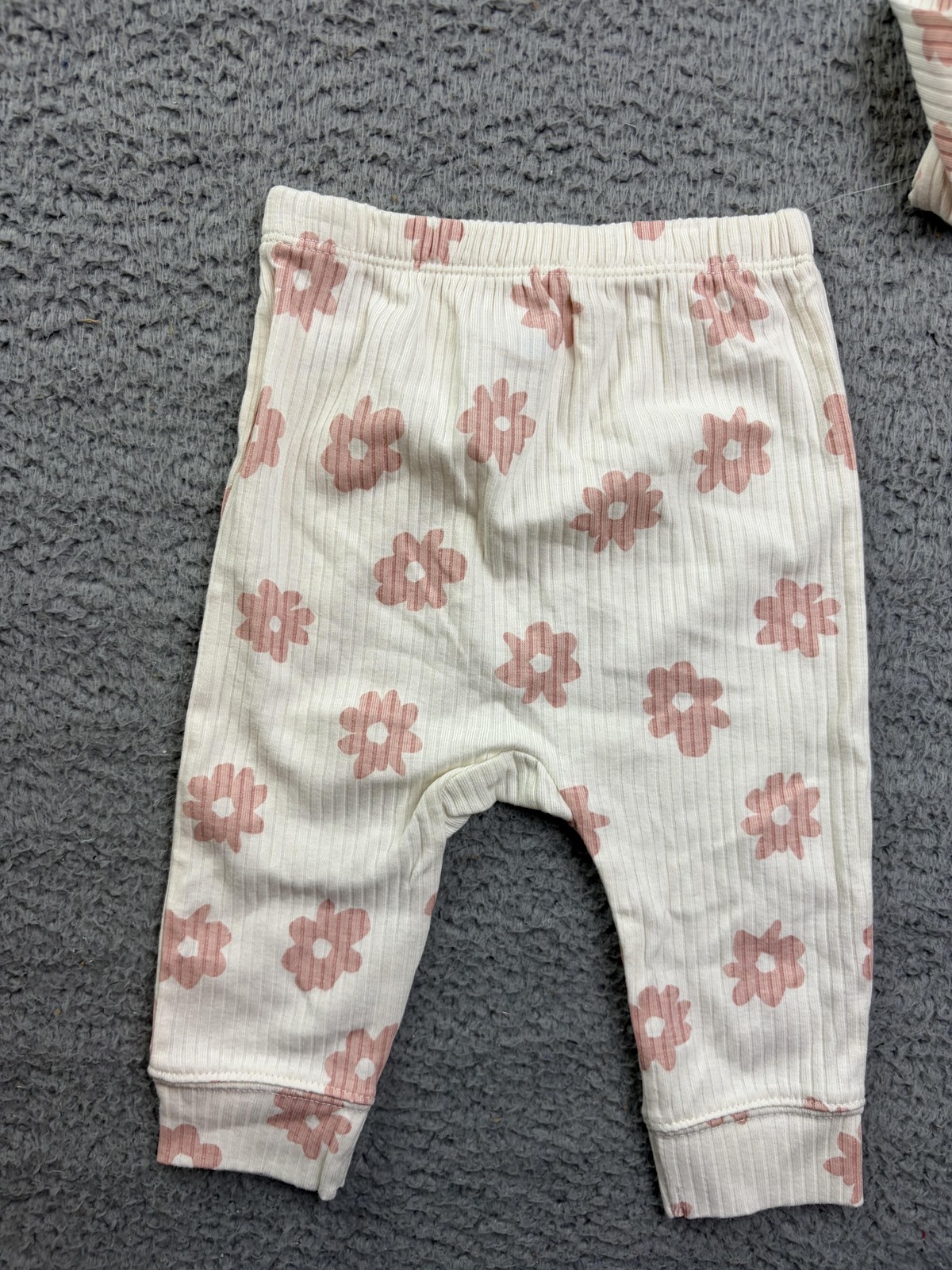 Cloud Island Baby Girls 6-9 Months White Floral Ribbed Bodysuit Pants Set 2pc