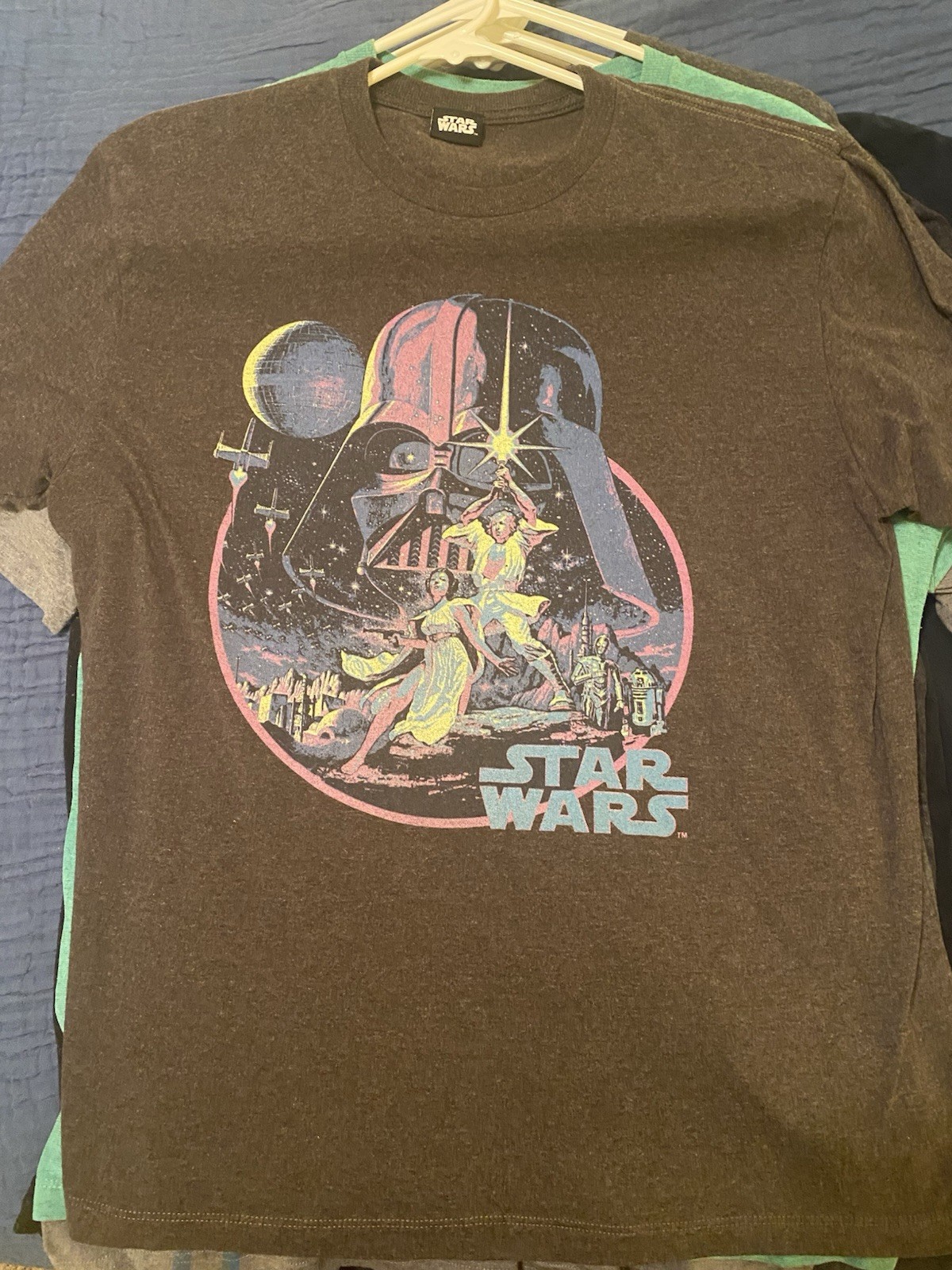 Star Wars Men’s Brown Crew Neck Short Sleeve Graphic Tee Darth Vader Logo Large