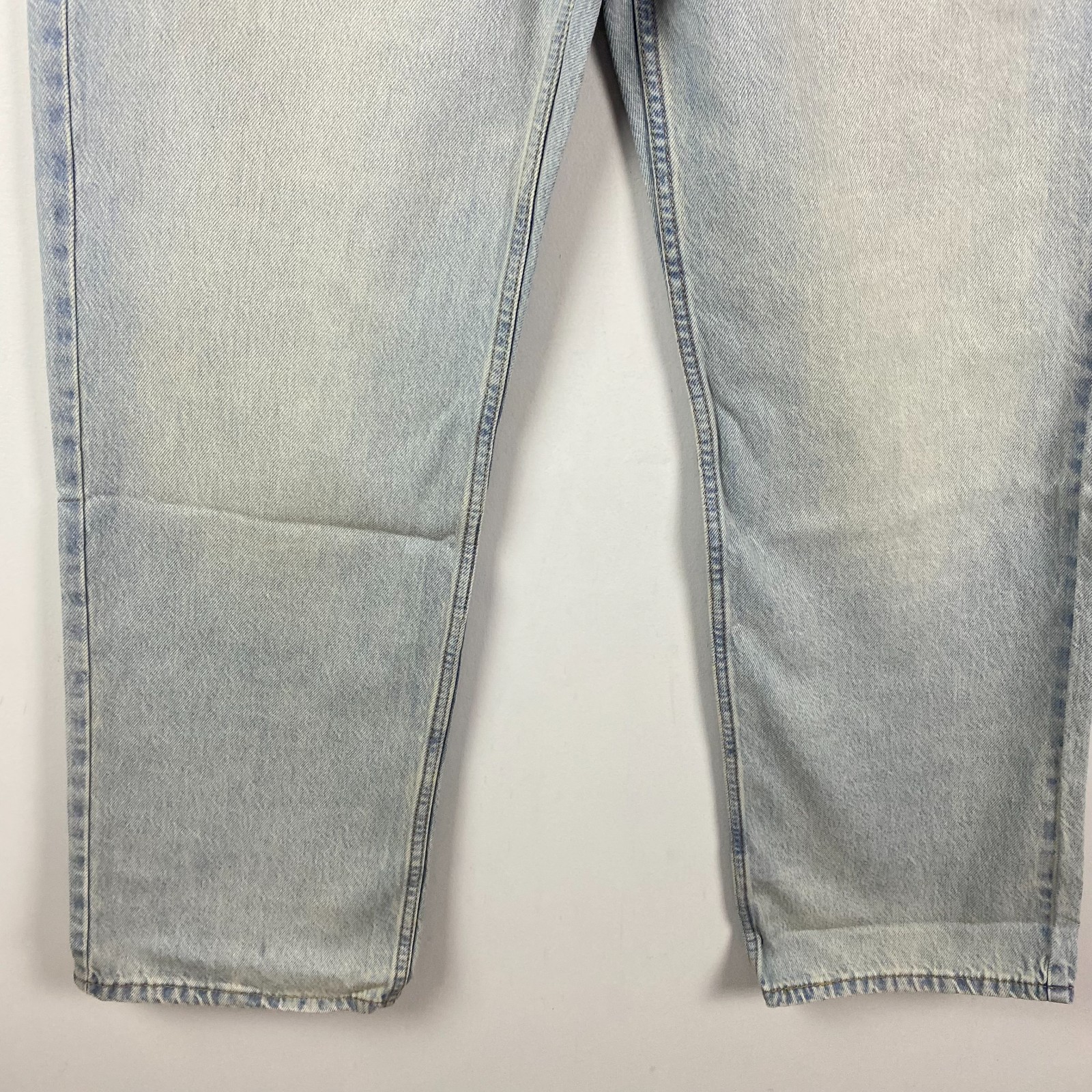 Levis 565 Jeans Mens 34×32 Loose Straight Leg Fit 100% Cotton Denim Light Wash