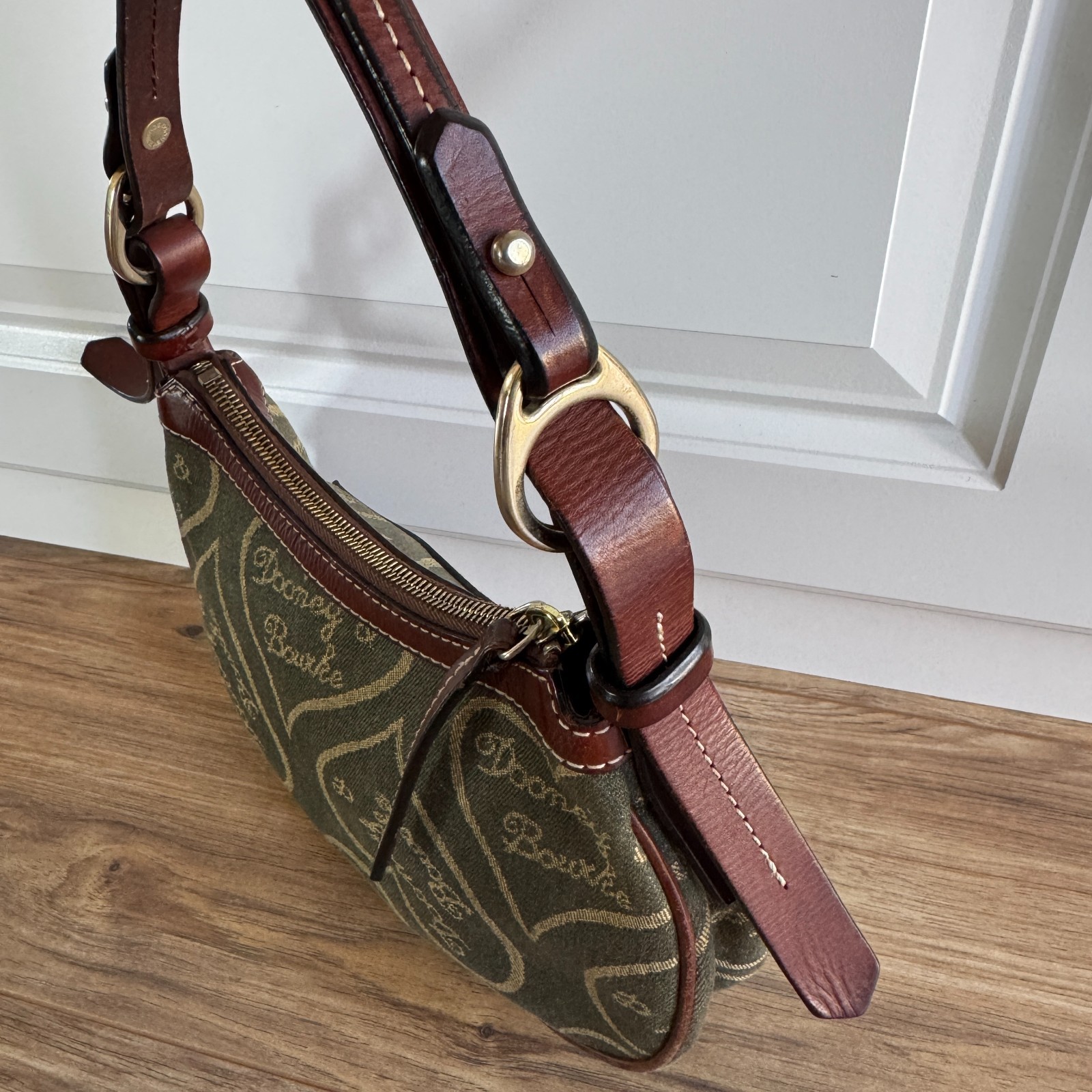 Vintage Y2K Dooney & Bourke Small Shoulder Bag Hearts All Over Print Logo Purse