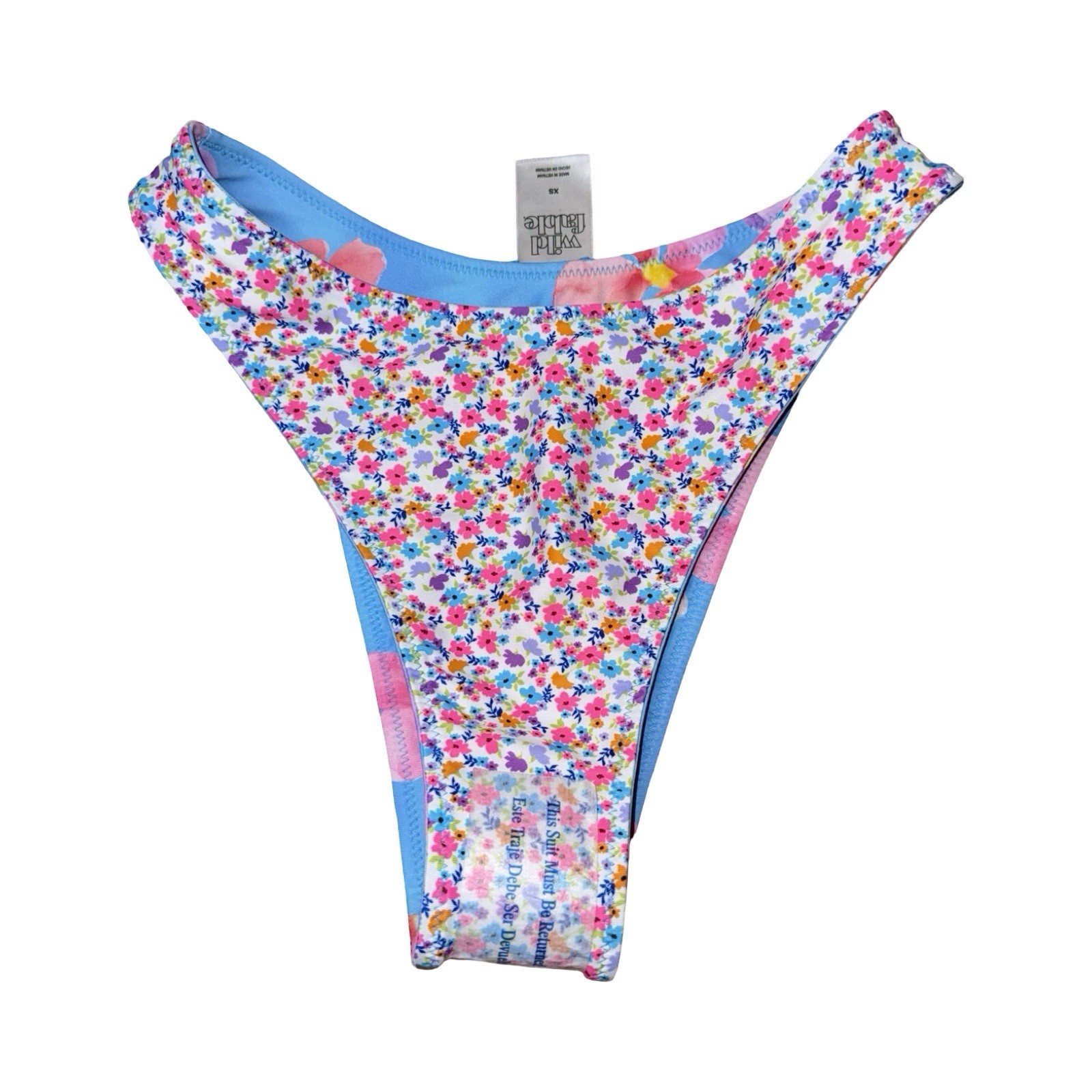 Bikini Bottom Bundle of 4 (two are reversible) – Size XS Brand New