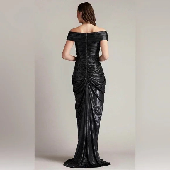 TADASHI SHOJI RUCHED OFF THE SHOULDDER BLACK METALLIC GOWN SIZE XS $488