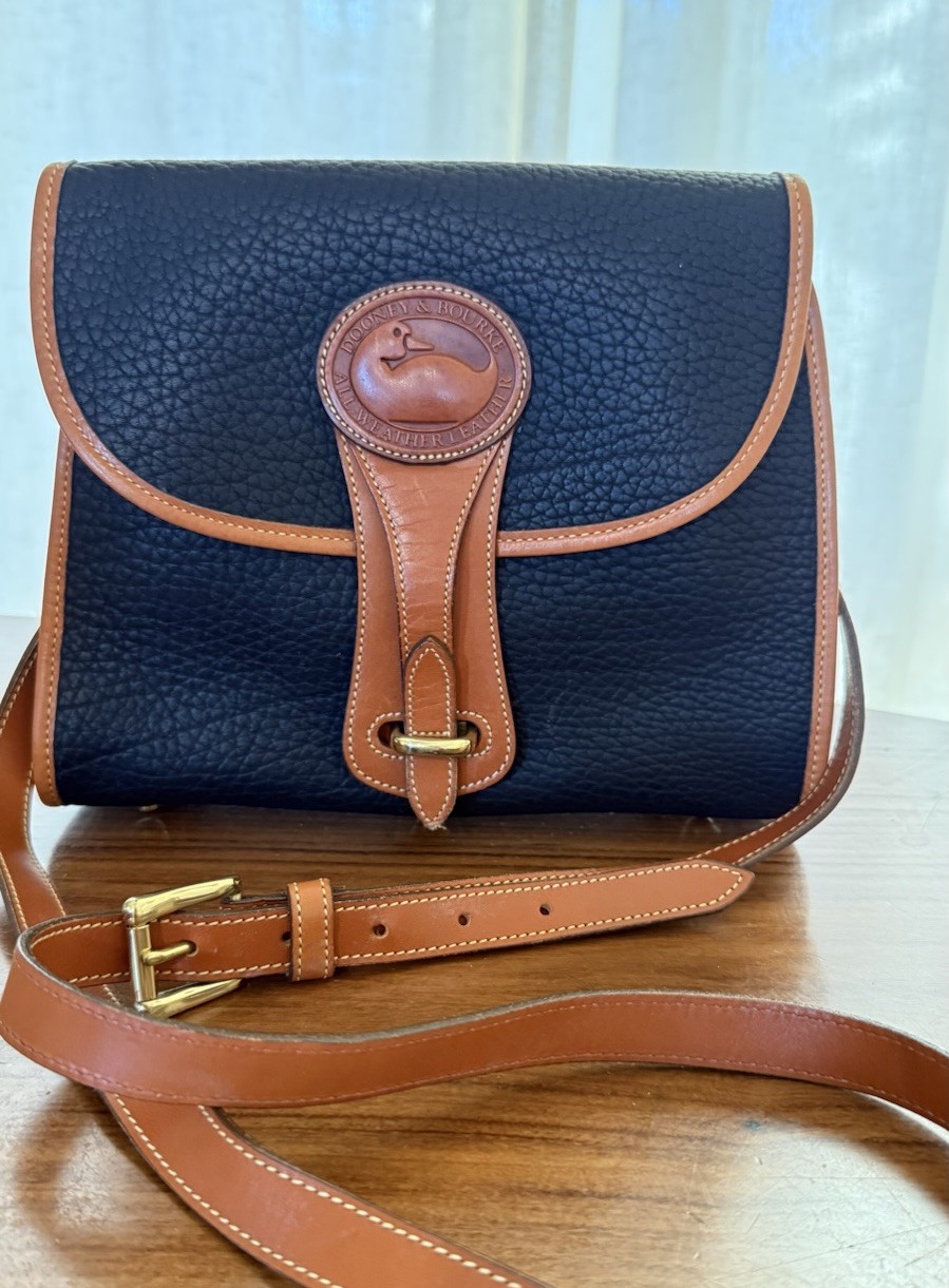 Vintage Dooney & Bourke All Weather Leather Essex Handbag USA pebbled black