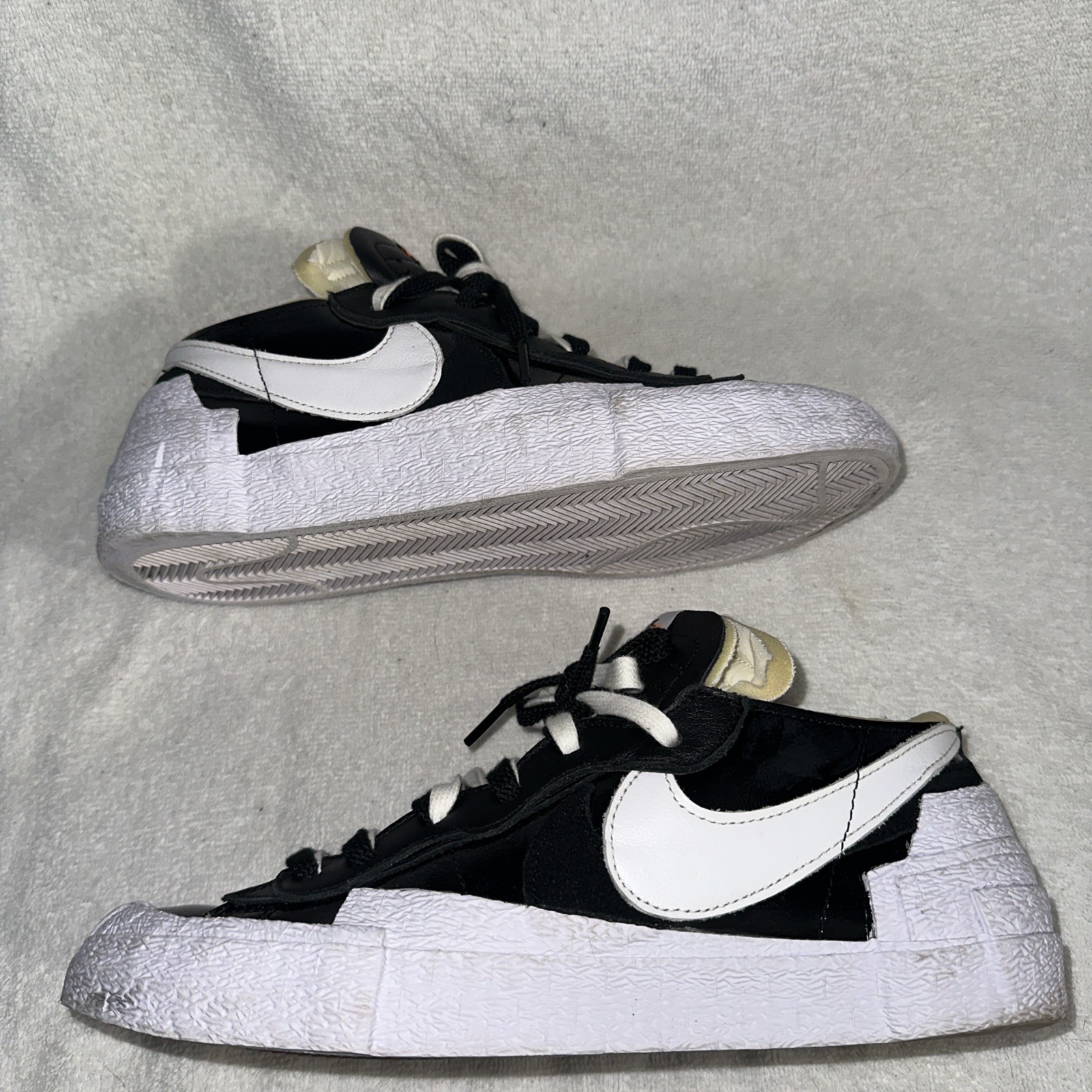 Size 10 – Nike sacai x Blazer Low Black Patent used