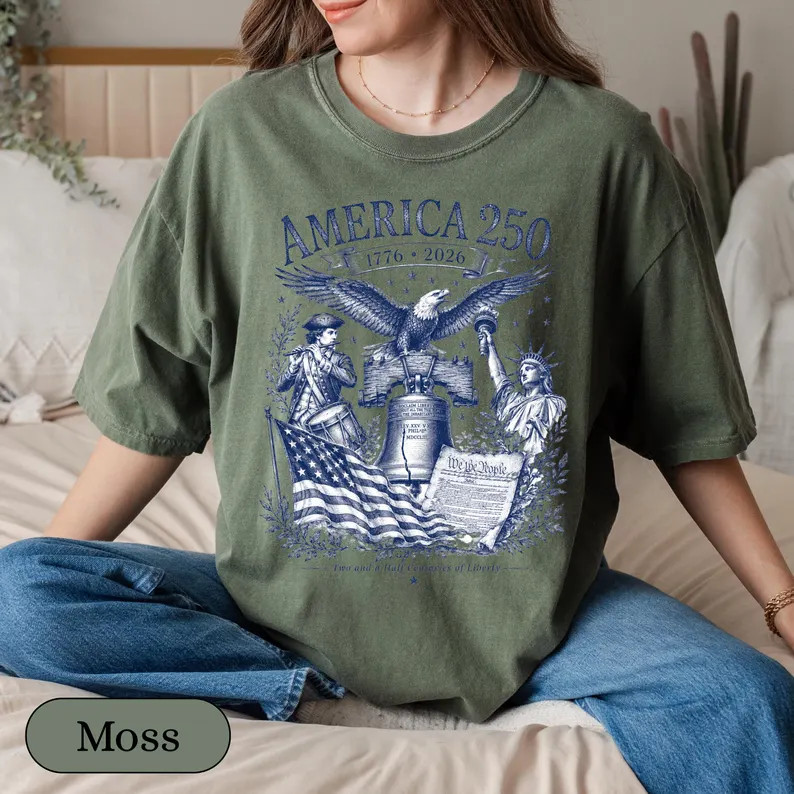 America Sketch Design Comfort Tee