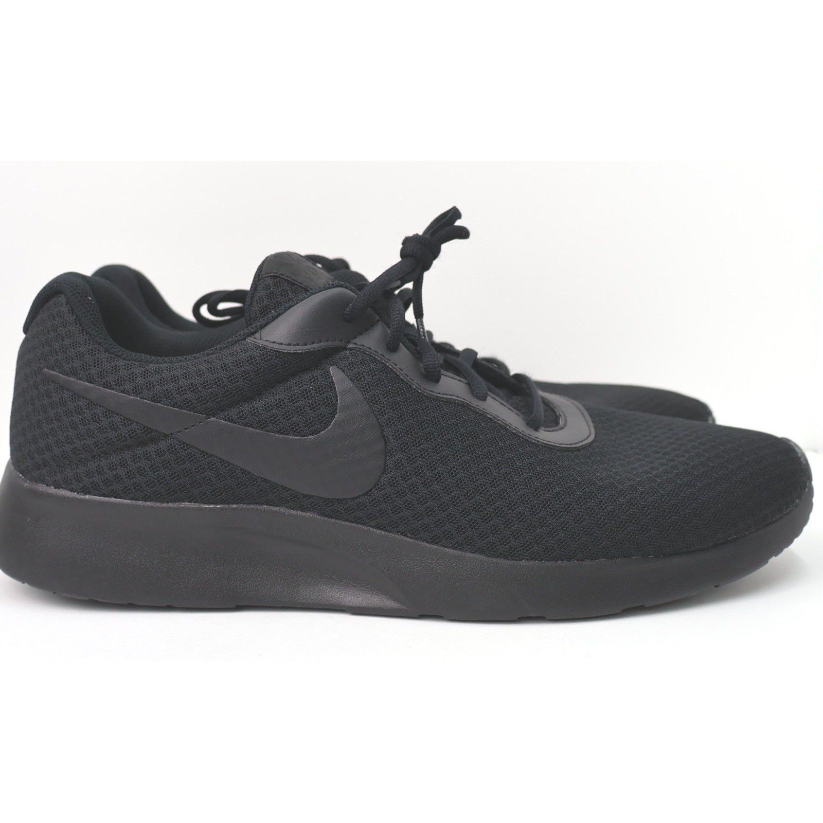 Nike Tanjun Mens Triple Black Mesh Running Shoes Low Top Sneakers Size 13
