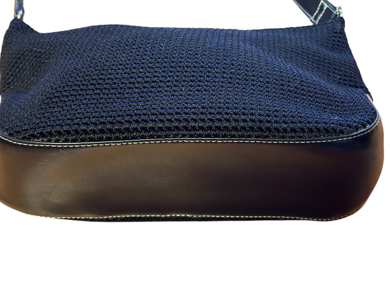 “The Sak Elliot Luca” Black Woven Bag 13 X 8.75 X 4” W/charm Excellent