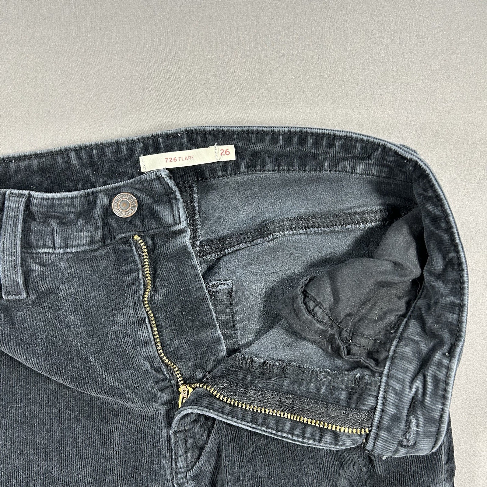 Levi’s 726 Flare High Rise Corduroy Pants Size 26×29 Woman’s Black