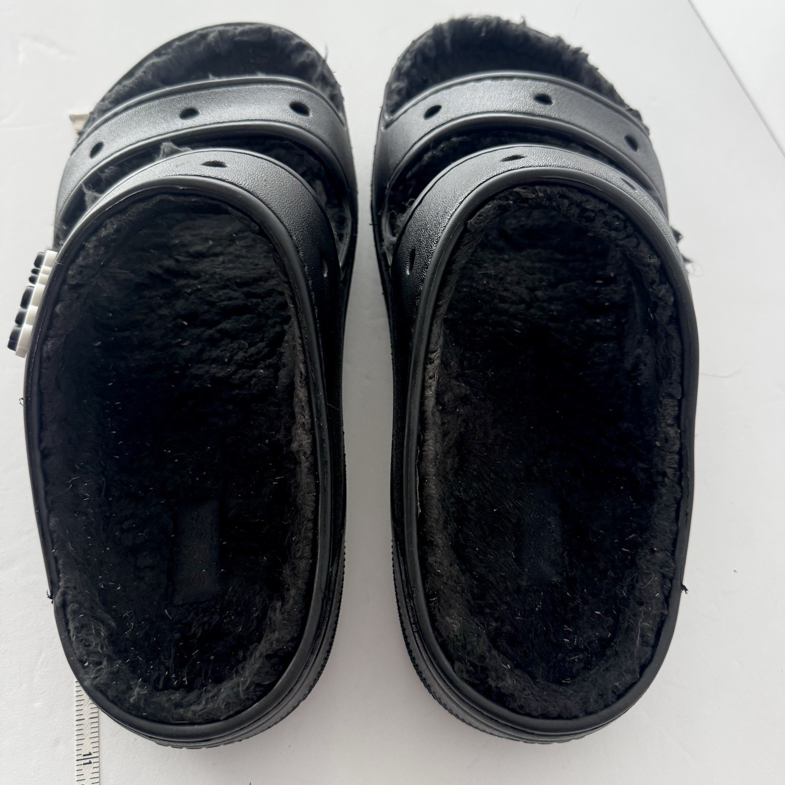Crocs Classic Cozzzy Sandals Black Fuzzy Lined M8 W10 Unisex Slides 207446