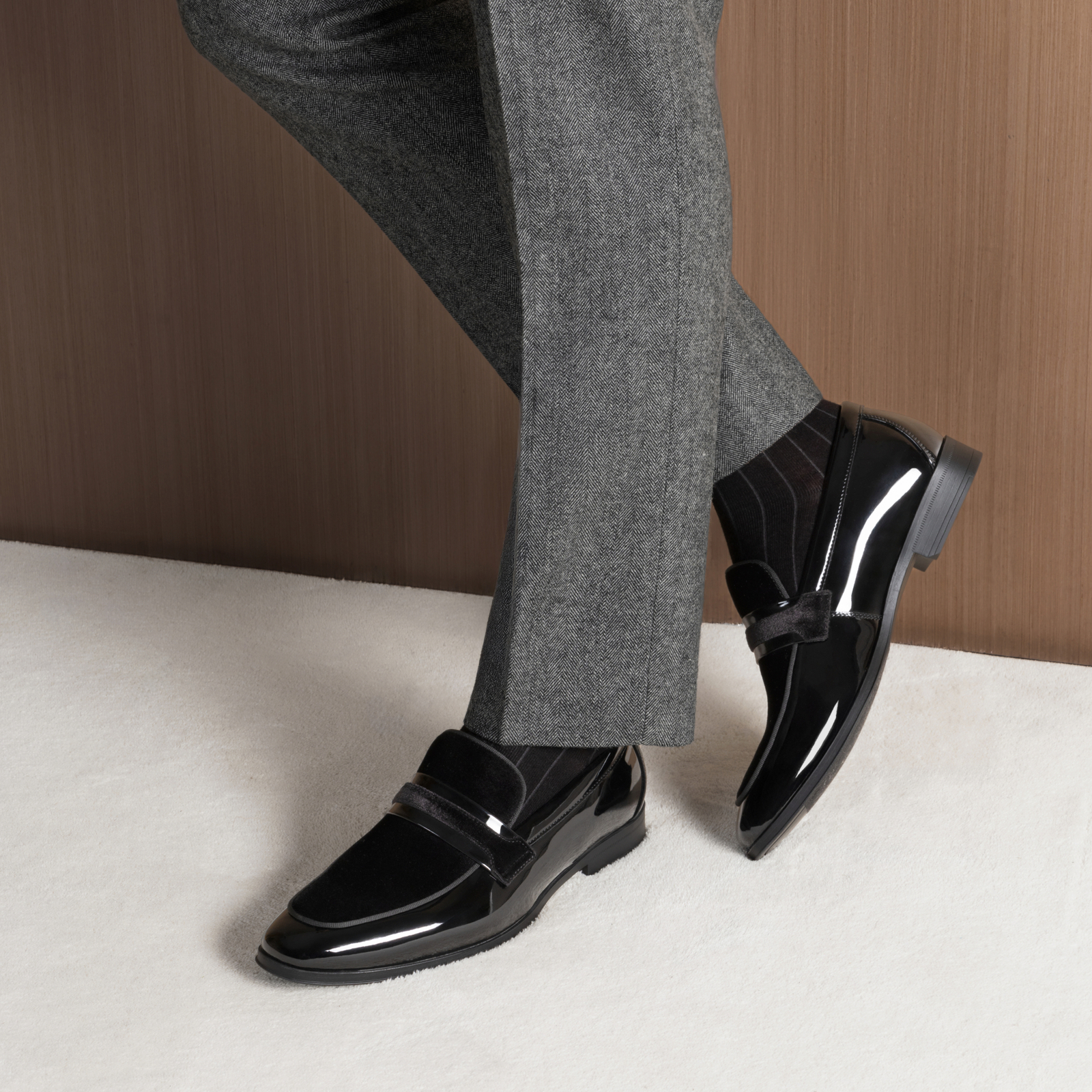Men’s Tuxedo Patent Loafers Classic Velvet Slip-on Dress Formal Shoes 8-13