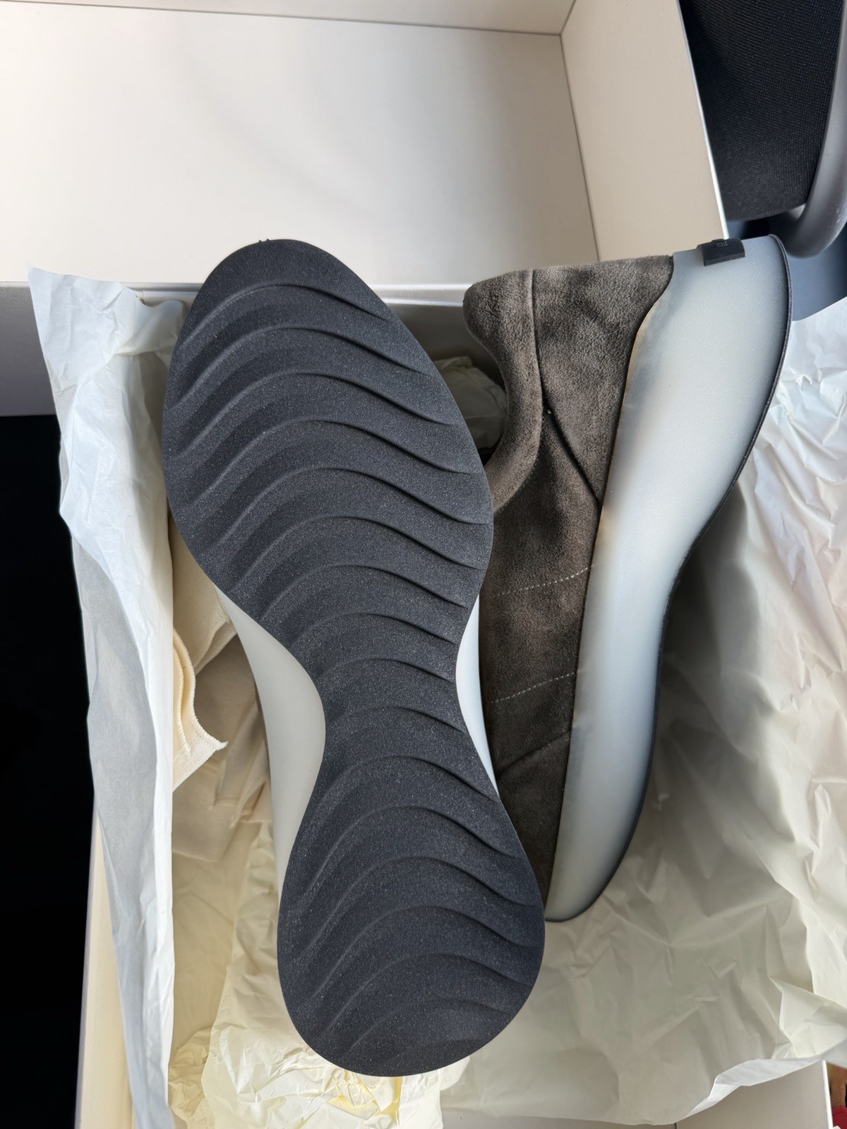 Fear Of God Willow Suede Vintage Runner Sneaker Size 43 EU US 10