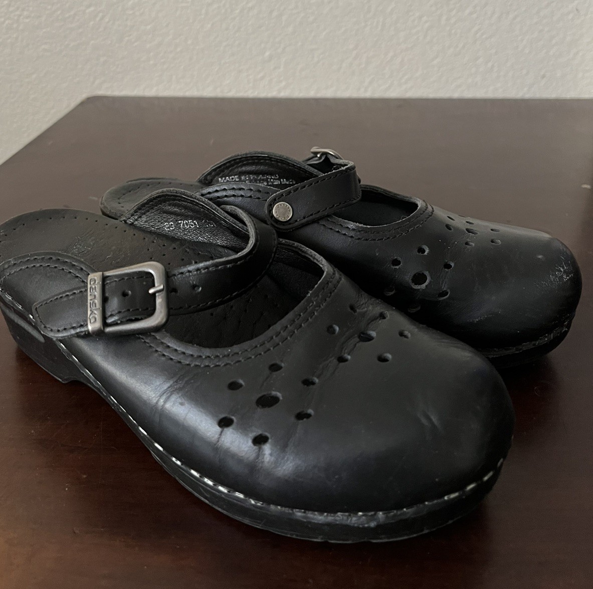 Dansko Black Leather Mary Jane Buckle Clog Sandal EU38 US7.5-8