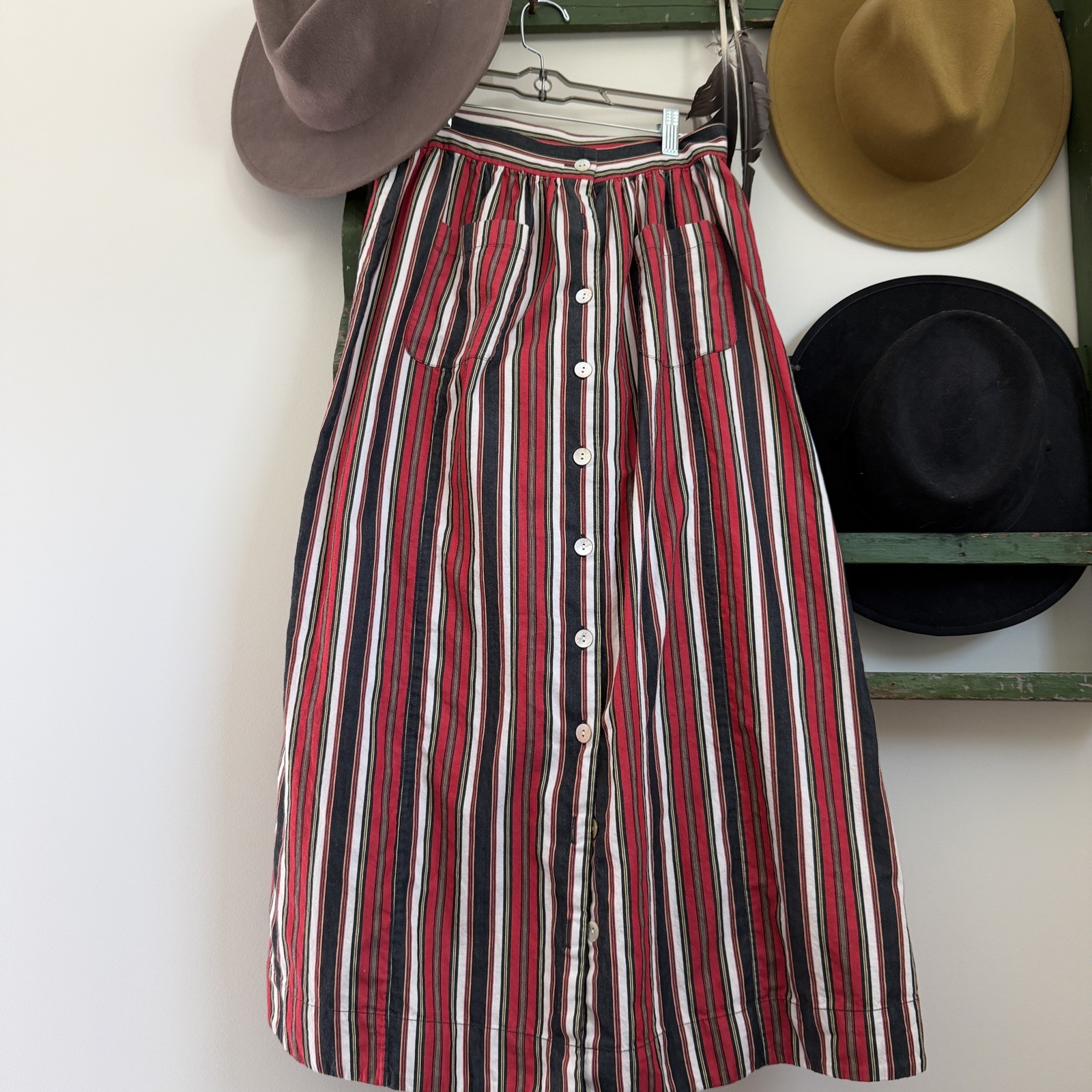 DOEN Amaris skirt Red green multicolor Small stripe button front cotton midi