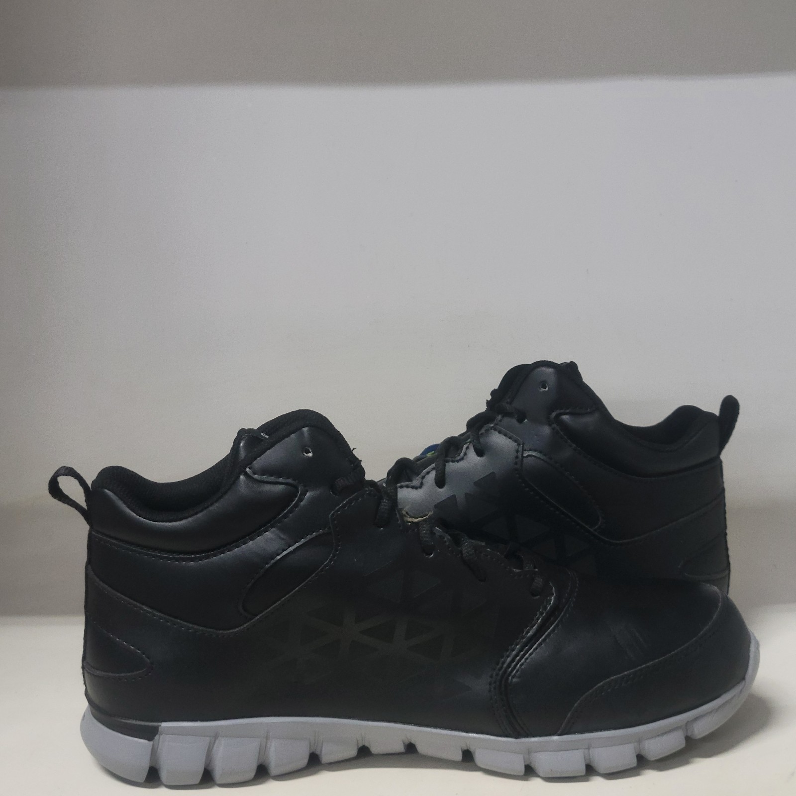 Reebok Mens Sublite Cushion Alloy Toe Boot Black (LEFT 11.5M / RIGHT 11M)