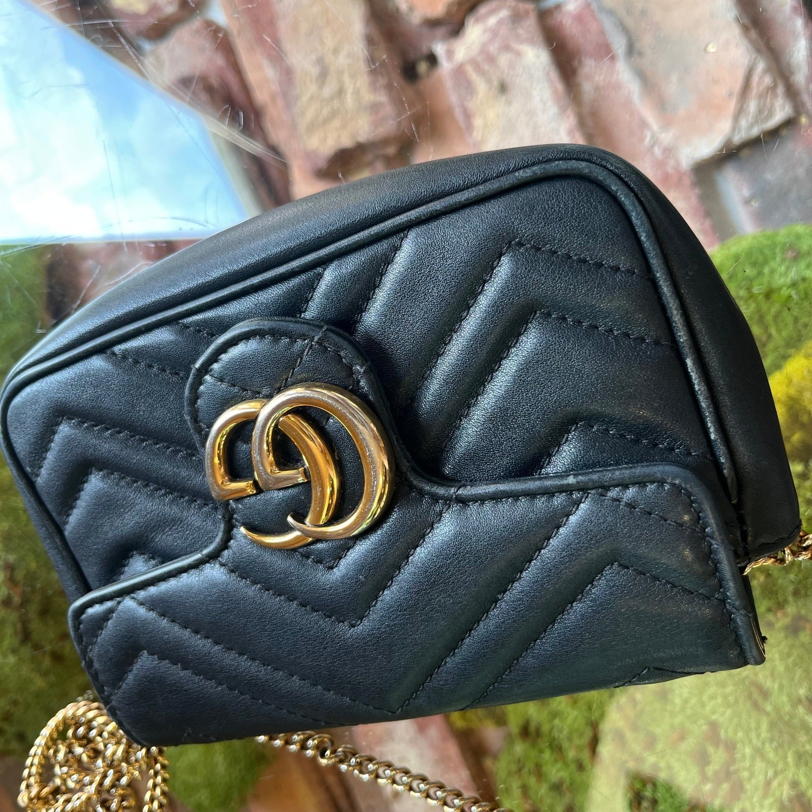 GUCCI GG Marmont Super Mini Black Calfskin Matelassé Crossbody