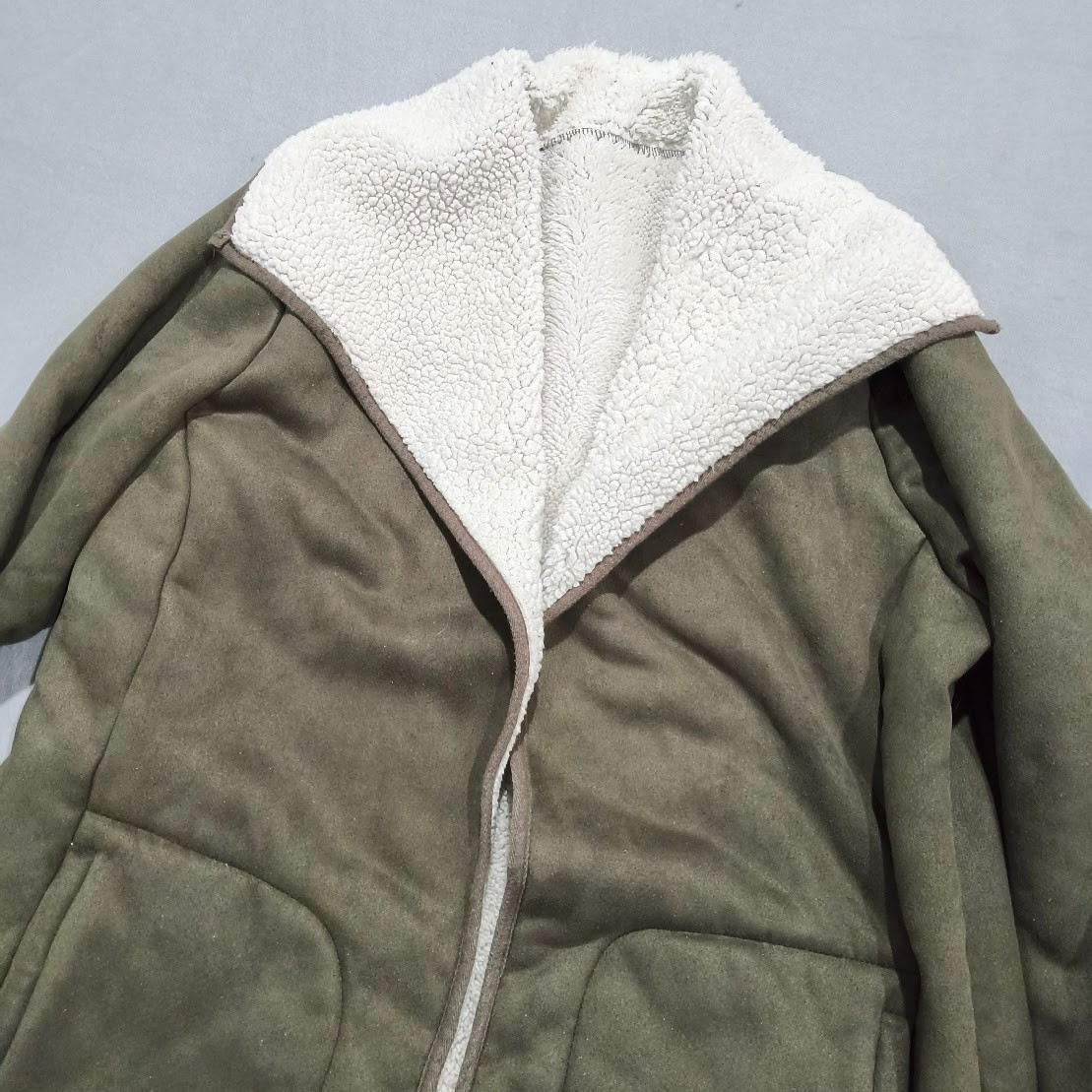 Cozy Olive Sherpa-Lined Zip Jacket – Heavyweight & Super Warm (Size L)