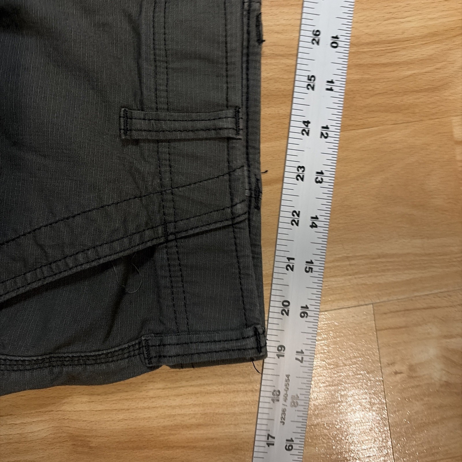 Lee Extreme Motion Mens Cargo Shorts 34 Gray Stretch Utility Pockets 6