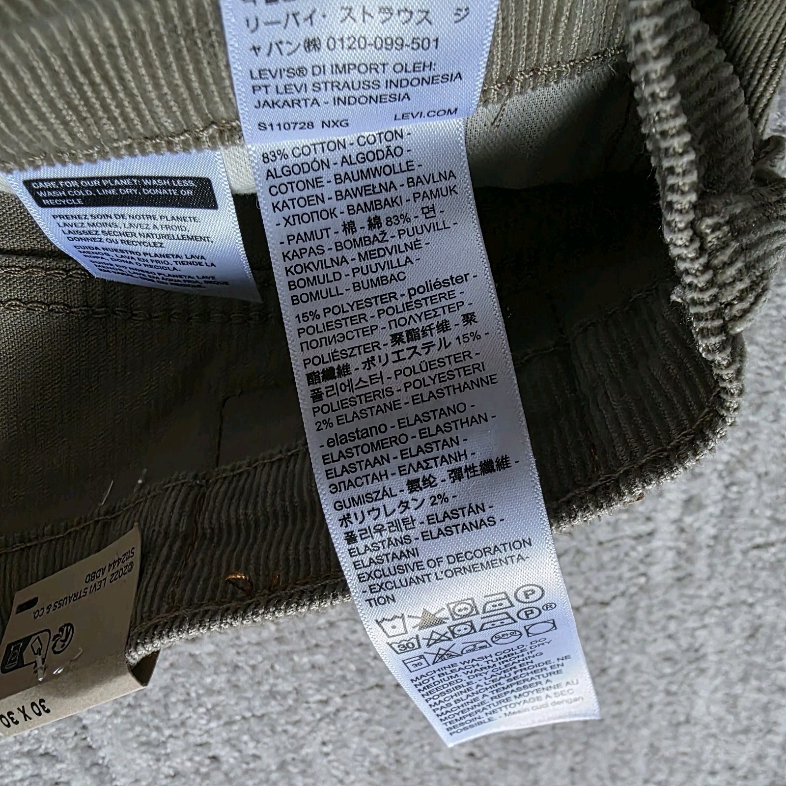 Levi’s Men’s 505 Regular Fit Jeans Timberwolf Corduroy 30W x 30L New With Tags