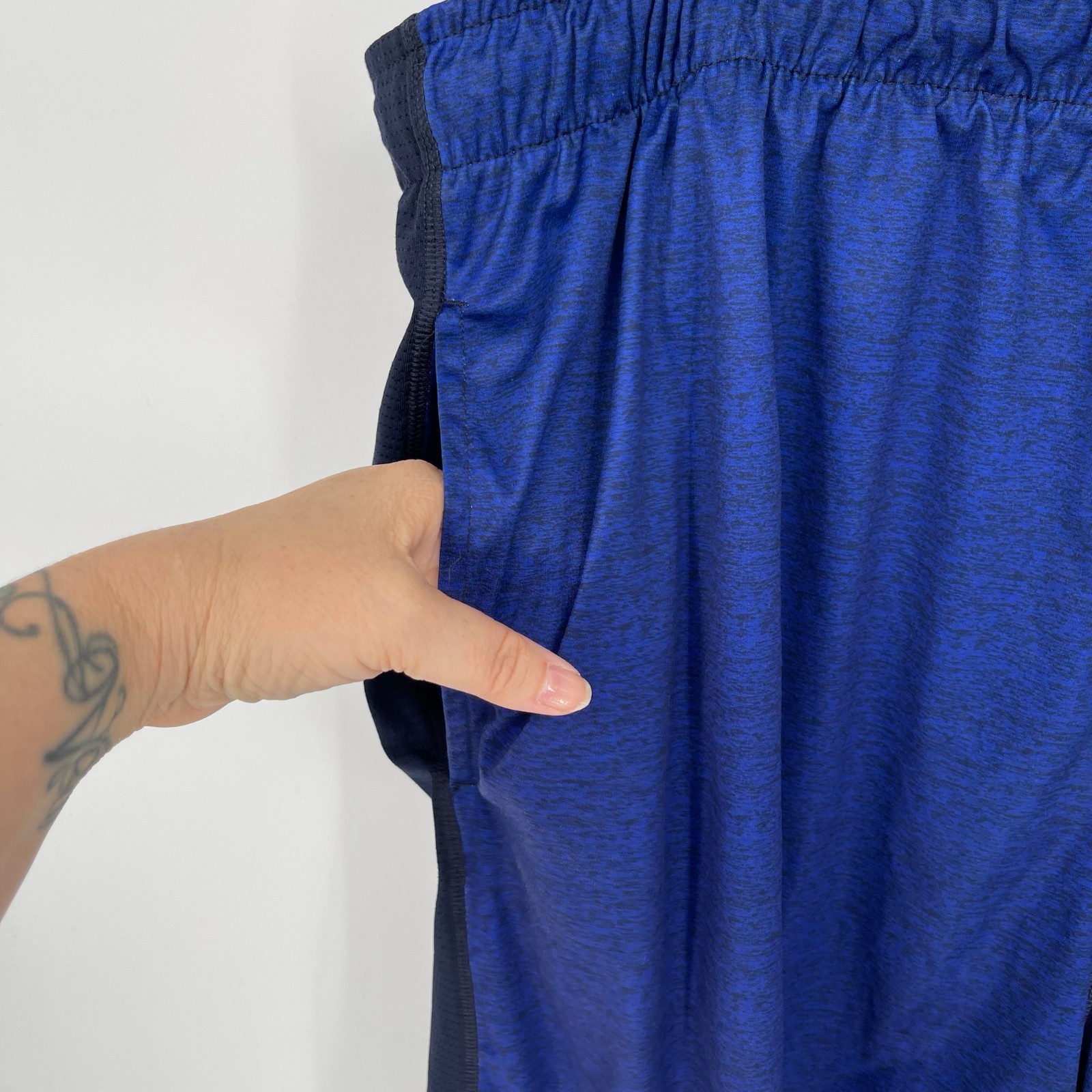 Russell Men’s Blue Elastic Waist Basketball Workout Gym Shorts Size 2XL 44-46