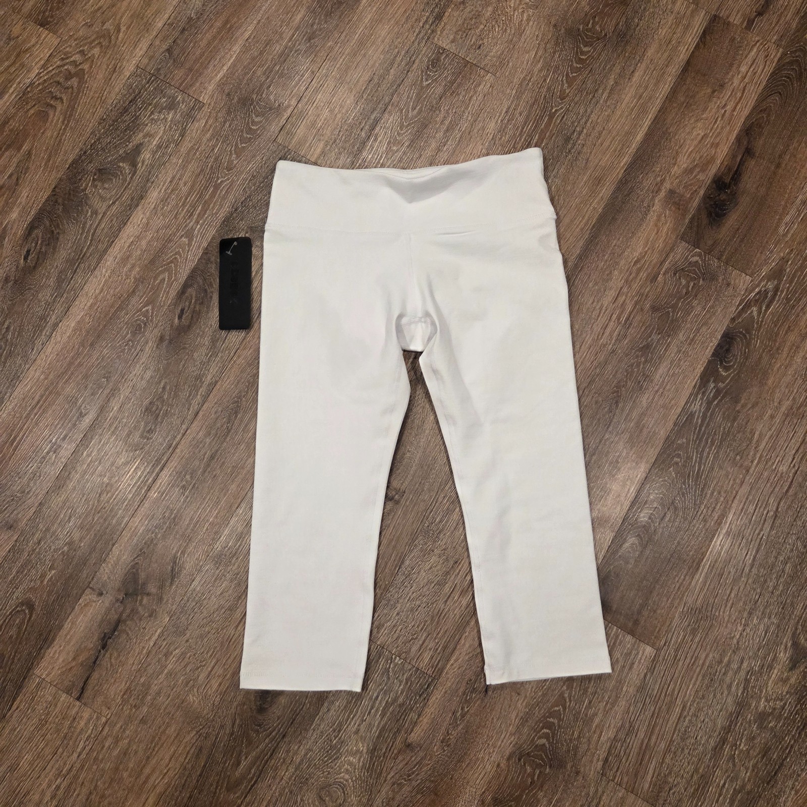 NWT ODODOS Women’s White Yoga Capris SMALL white