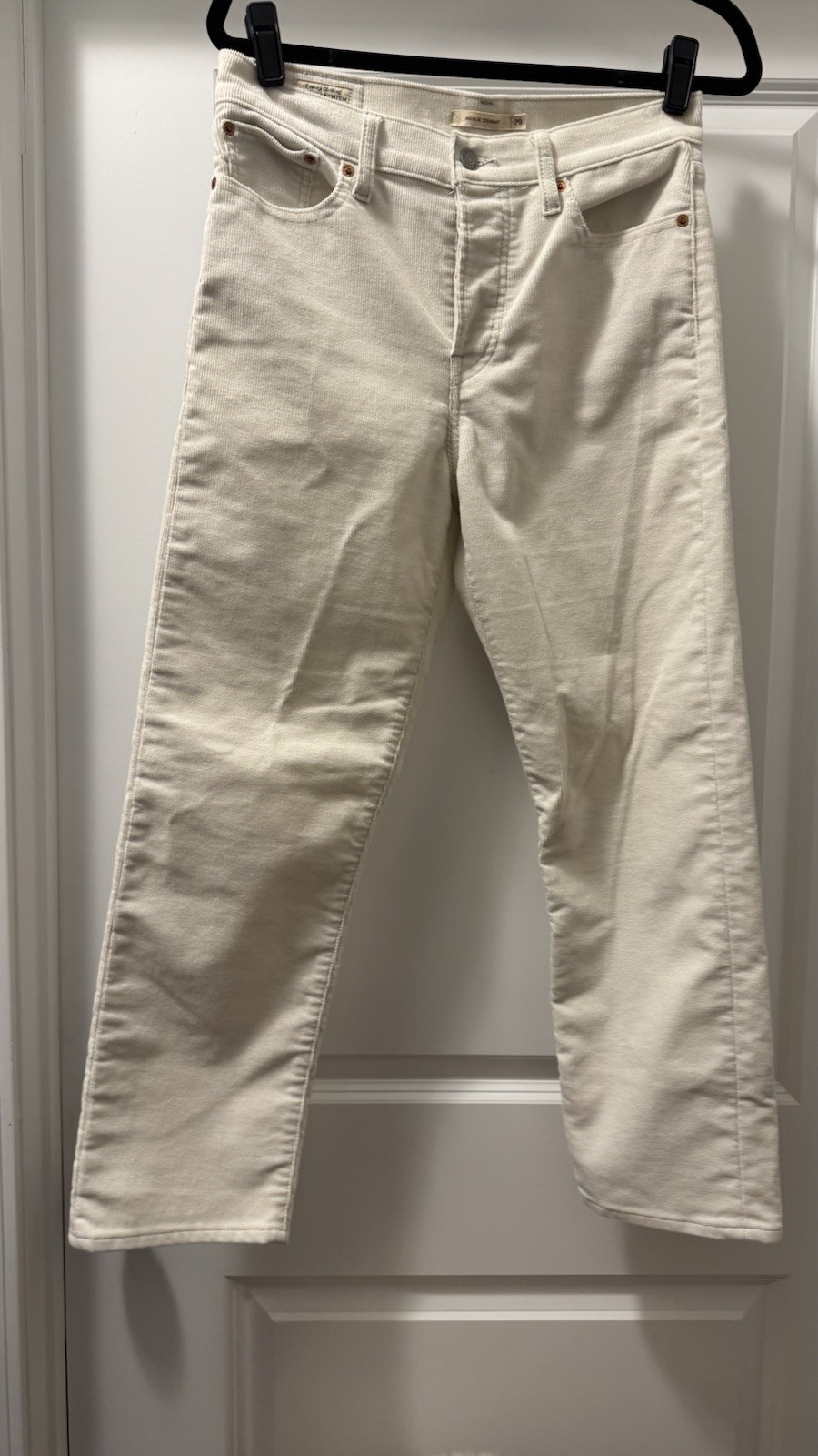 Levis Womens Cotton Corduroy Buttoned Wedgie Straight Pants Cream Size 29