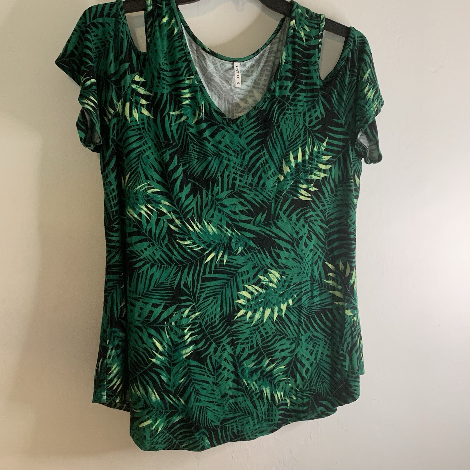 Cathy Palm Tropical Palm V Neck Womens 2XL Flowy Stretch Sleeve Cut Outs Top
