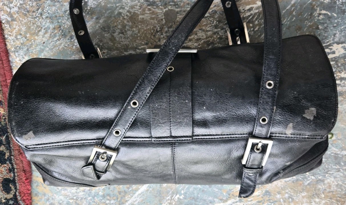 Kenneth Cole Leather Purse Shoulder Bag Black Silver Buckle Magnetic See Photos