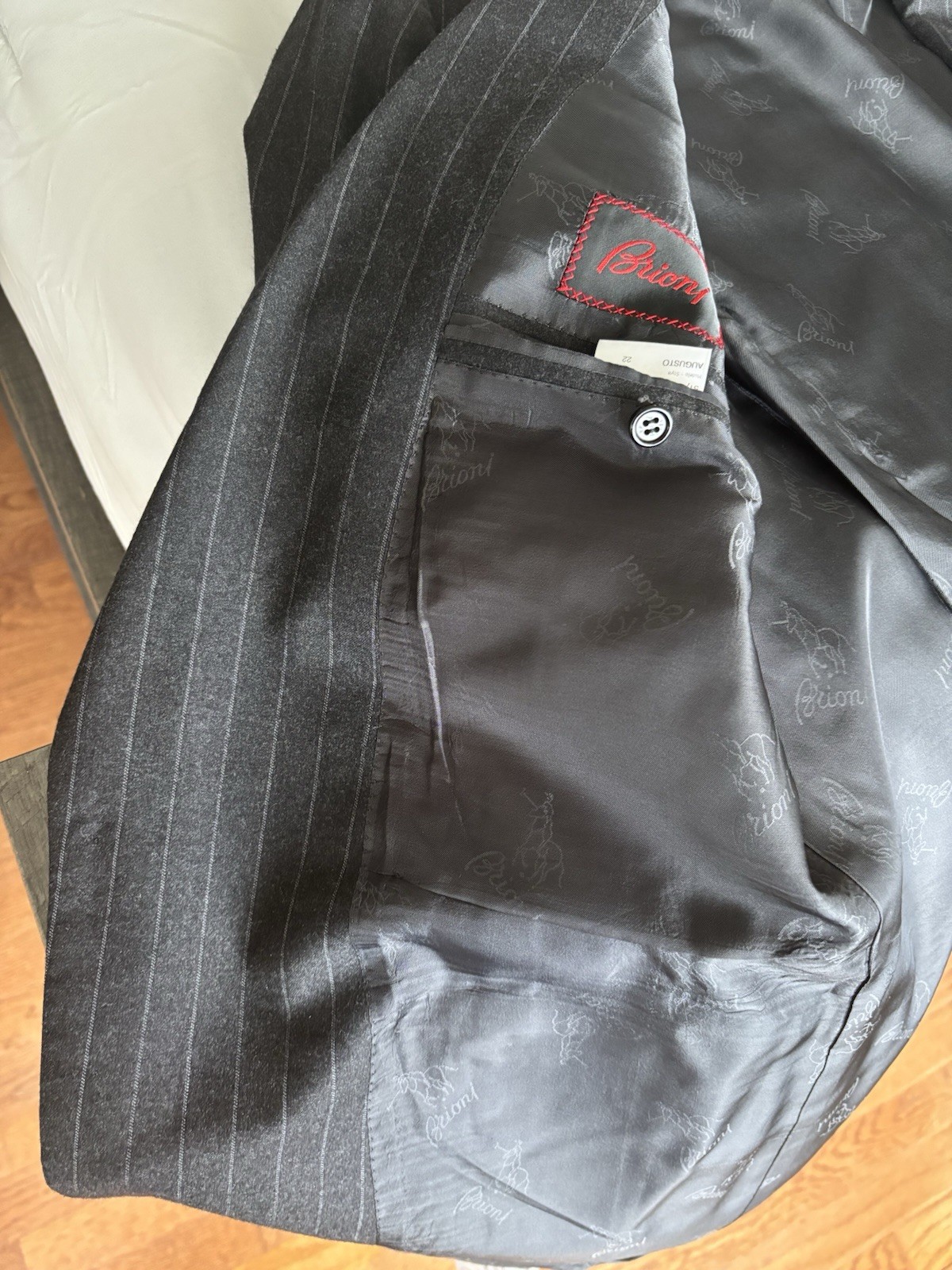 Brioni Suit 46L 40×30 Charcoal Gray Pinstripe Wool Suit