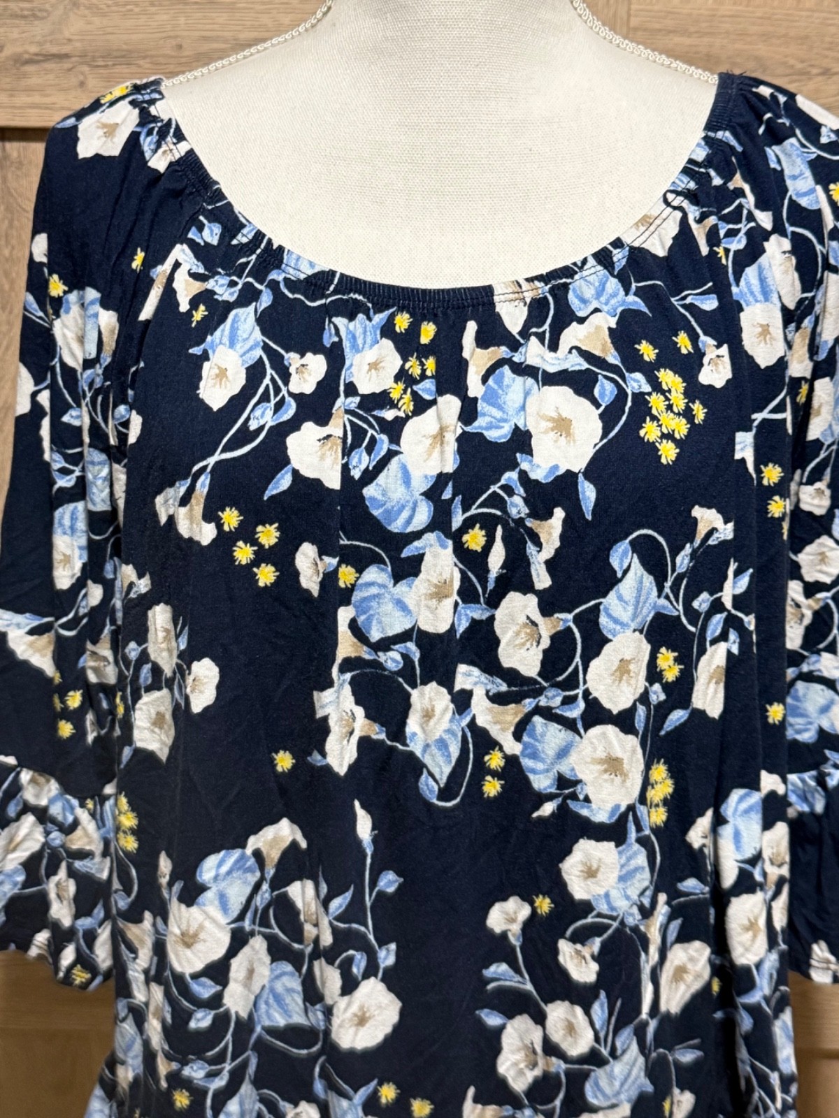 Style & Co XL Womens Top Blue Floral Design Scoop Neck 3/4 Flutter Sleeves