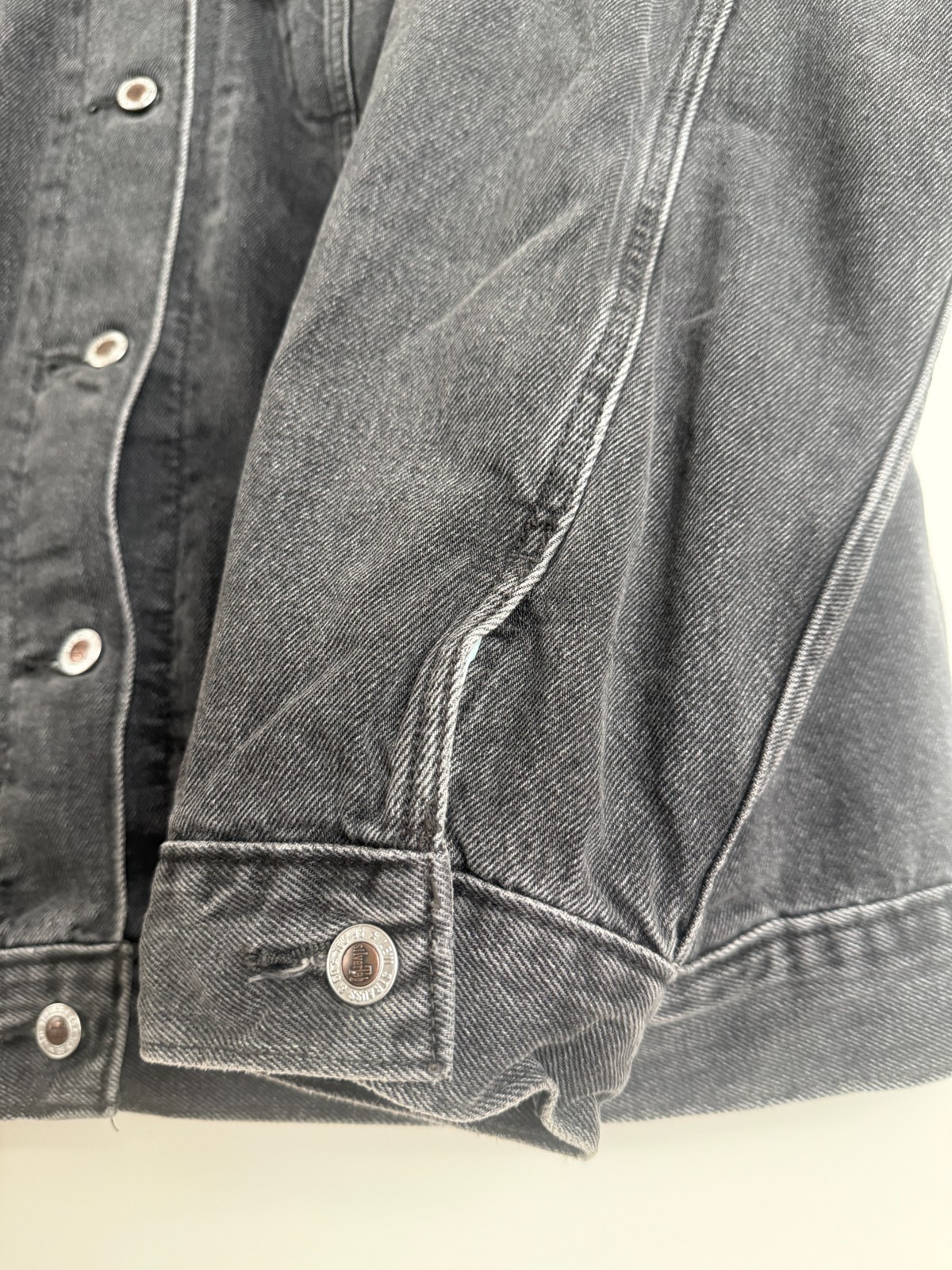 VTG 90s Levis SilverTab Mens Loose Fit Denim Trucker Jacket Washed Black XL