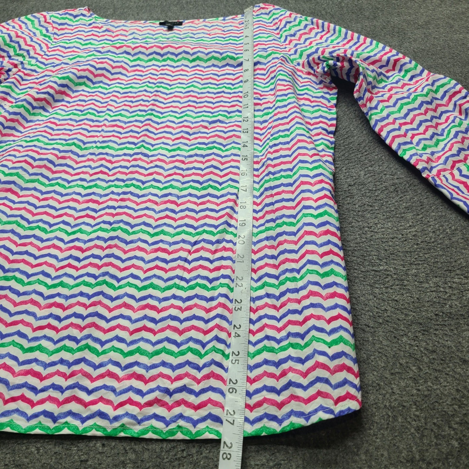 Talbots Blouse Womens Medium Multi Chevron Excellent Tie Bell Sleeve Cotton Top