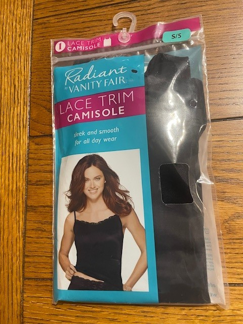 Vanity Fair Radiant Collection Lace Trim Camisole Women’s Size S/5 Black – New
