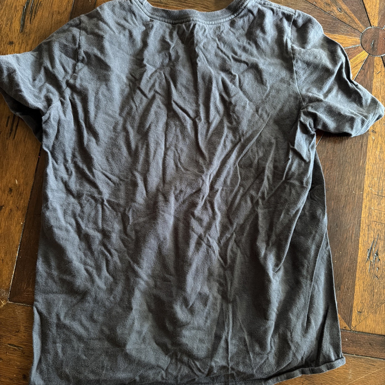 LOT 2 Nike Boys Graphic T-Shirt Size Large blue and grey 🔥 Great Nike Discount