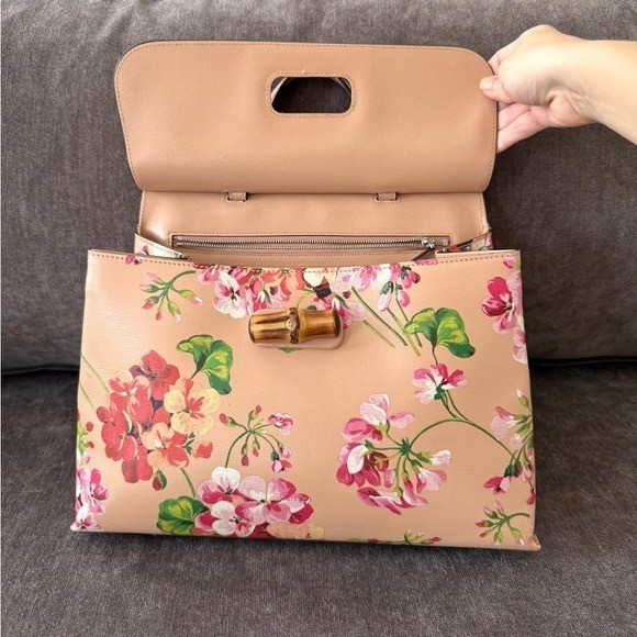 Gucci authentic top handle bag blooms pattern pink leather medium w strap