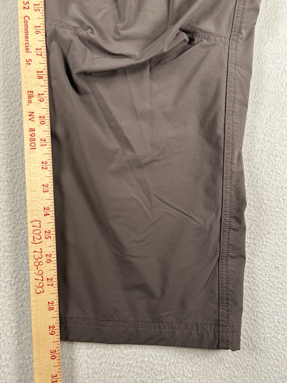 Truewerk T2 WerkPants Mens 44×29 Gray Technical Work Cargo Pants Stretch Utility
