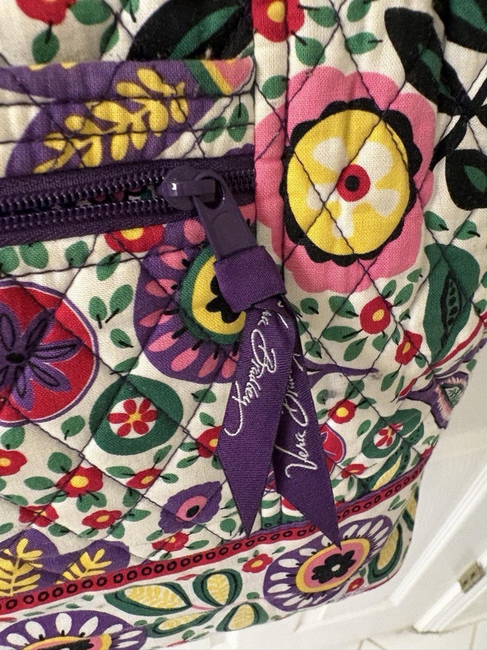 Vera Bradley Multicolor Floral Quilted Medium Tote Zip, Lined, Pockets Charm