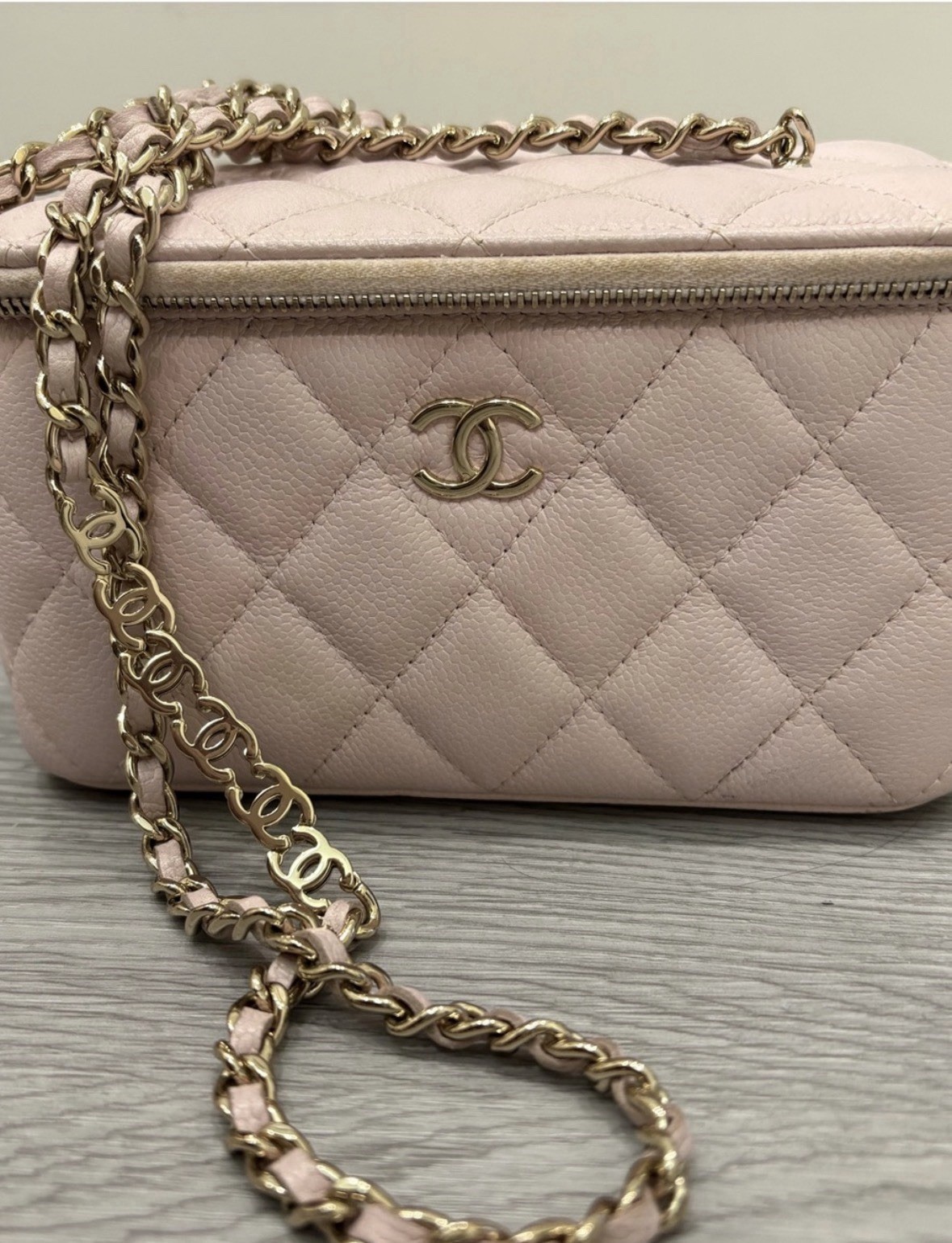 CHANEL Pink Quilted Vanity Case Crossbody Bag Chain Strap Zip Gold Hardware