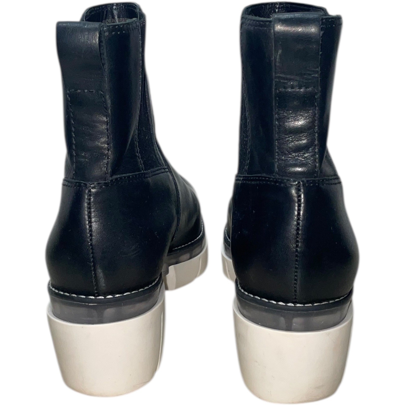 BERNARDO Sutton Chelsea Leather/Elastic Gore Platform Boot Size: 8.5M