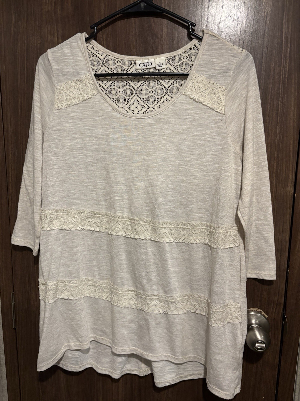 Cato Women’s 3/4 Sleeve Sheer Ivory Lace Trim Round Neck Casual Top Size Small
