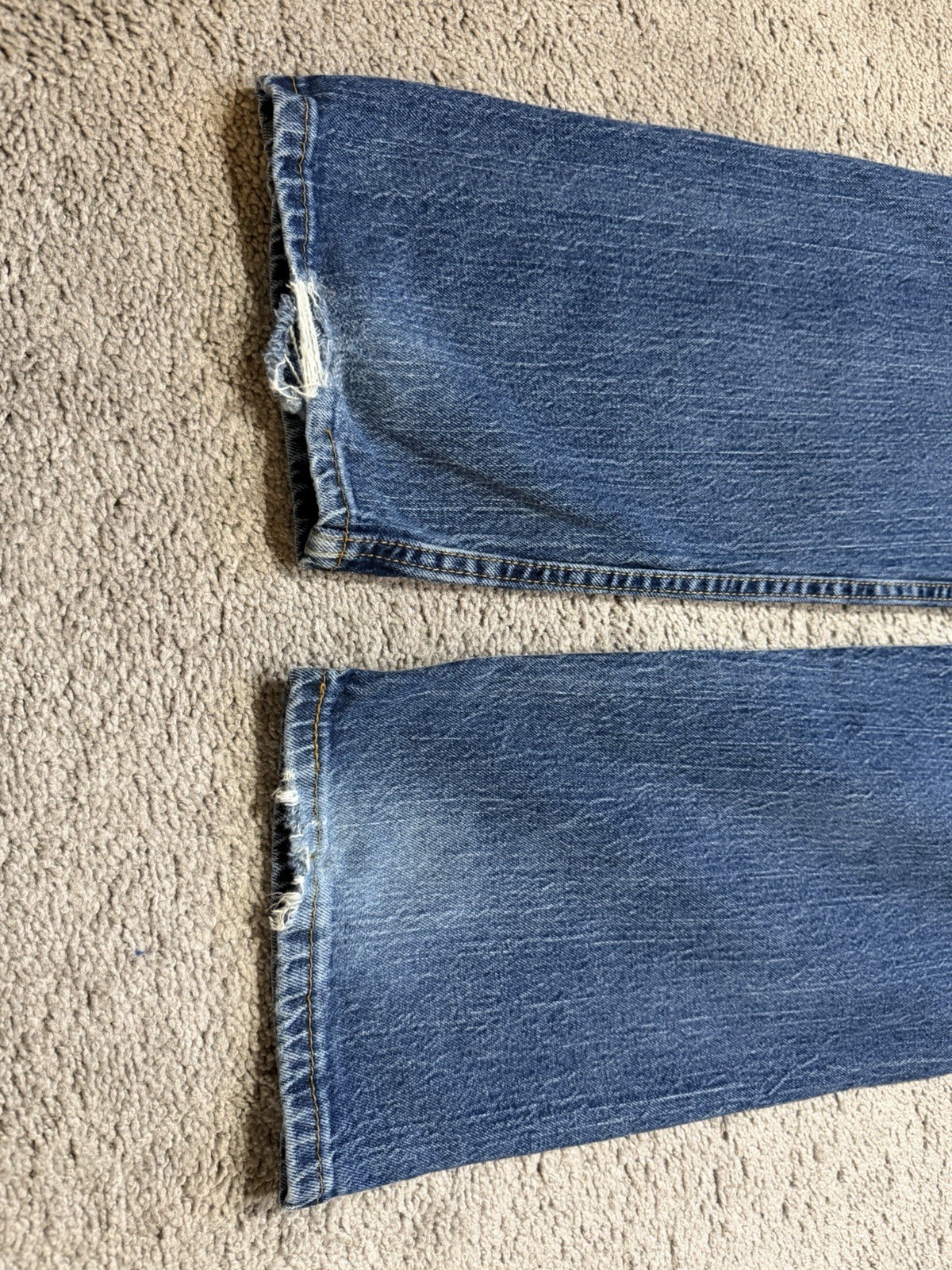 Levi’s Strauss 505 Regular Fit Jeans Blue Denim Medium Wash Pants Men’s 40×32