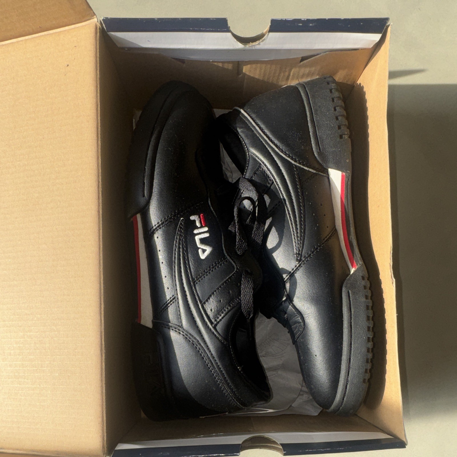 FILA Original Fitness Low Top Lace-Up Athletic Sneaker Black 11F16LT-970 Men’s