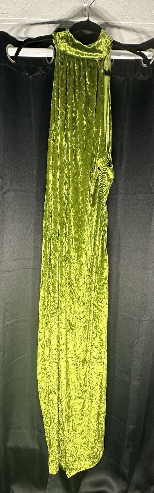 Zelie for she Green velvet maxi dress with shrink? Size 2XL CHECK DESCRIPTION